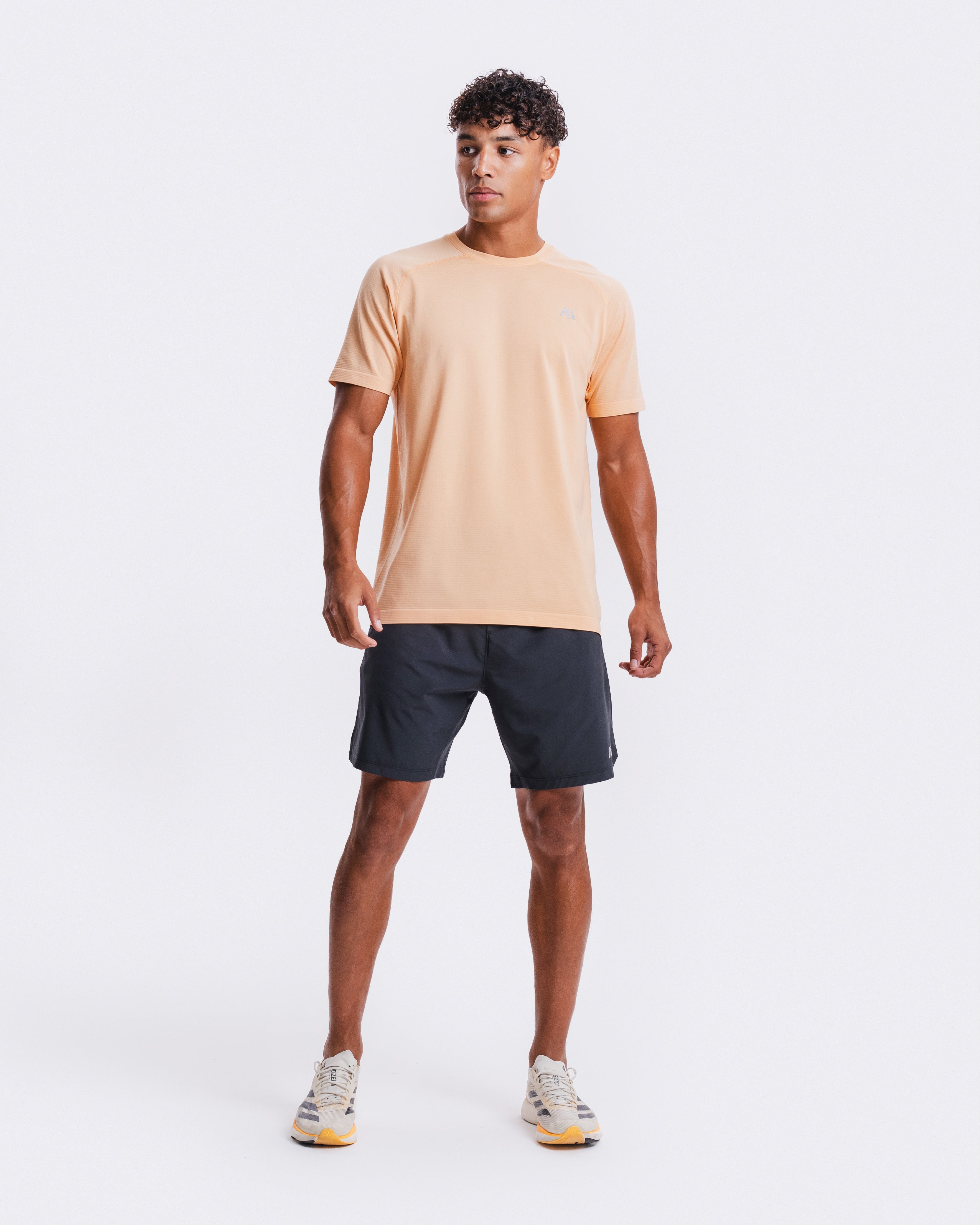 Form Lined Short - Deep Carbon