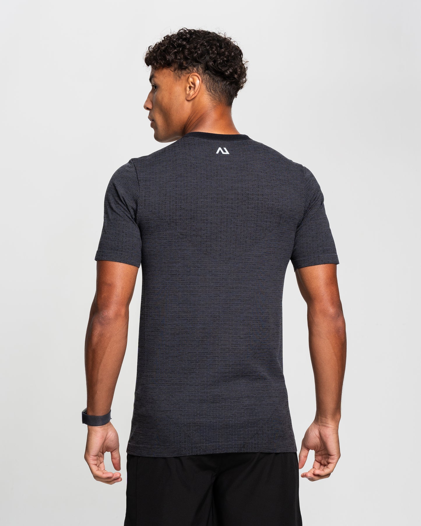 Kita Seamless T-Shirt - Charcoal